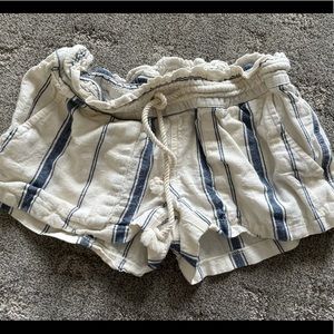 Oceanside Roxy Brand Linen Short